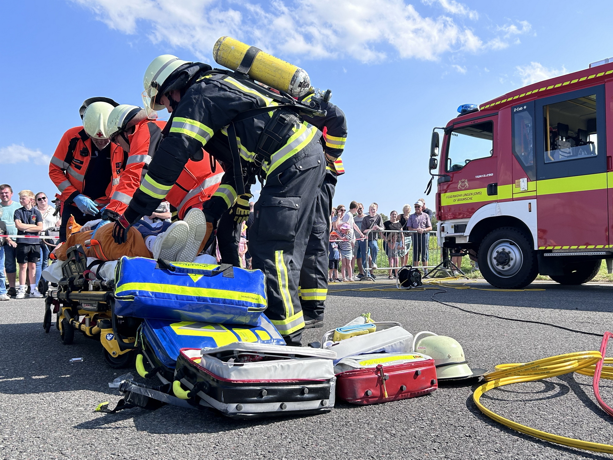 Zusammenarbeit DRK-Sanitäter und Feuerwehr Bramsche